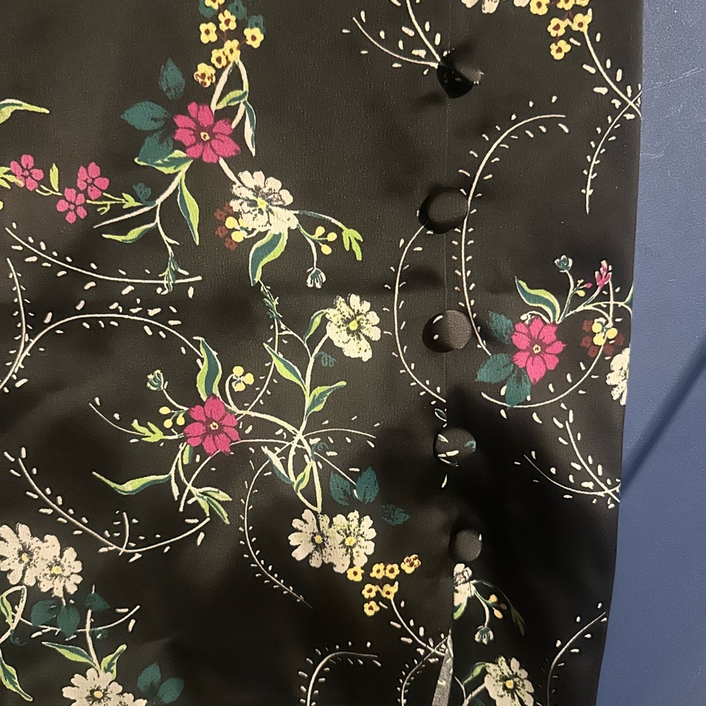 Floral Black Buttoned Top